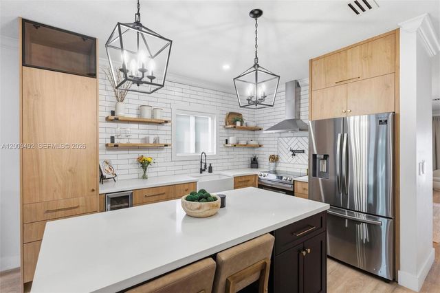 16314 SW 57th St, Miami, FL 33193