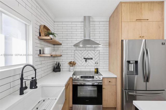 16314 SW 57th St, Miami, FL 33193