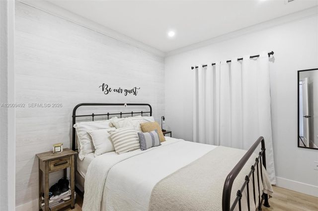 16314 SW 57th St, Miami, FL 33193