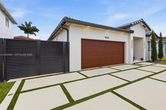 16314 SW 57th St, Miami, FL 33193