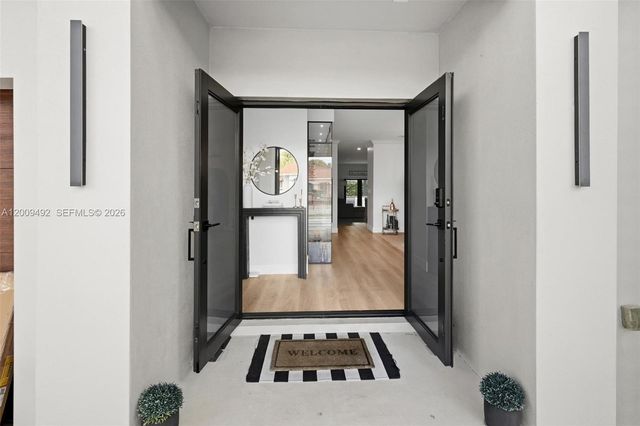 16314 SW 57th St, Miami, FL 33193