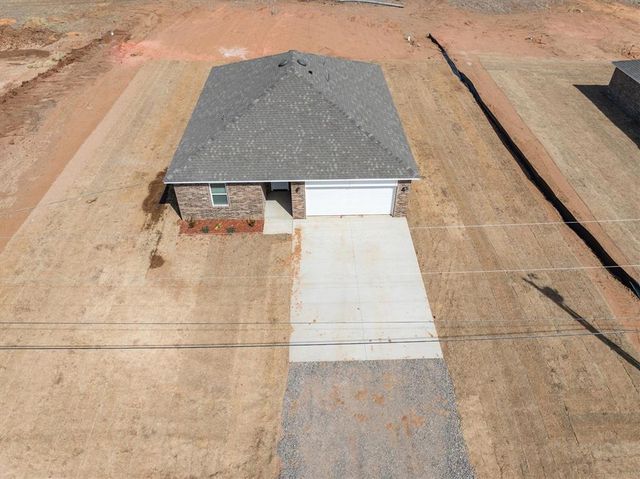 5190 Grassland Drive, Guthrie, OK 73044