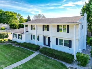 30607 Lorraine Avenue, Warren, MI 48093