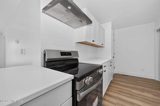 137 NE 31st Street, Oak Island, NC 28465