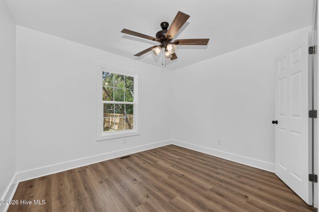 137 NE 31st Street, Oak Island, NC 28465