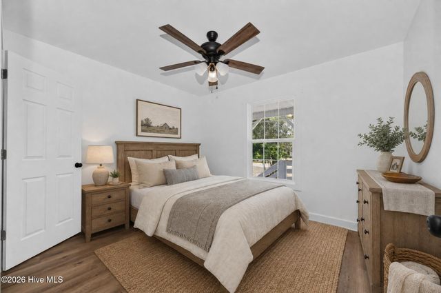 137 NE 31st Street, Oak Island, NC 28465