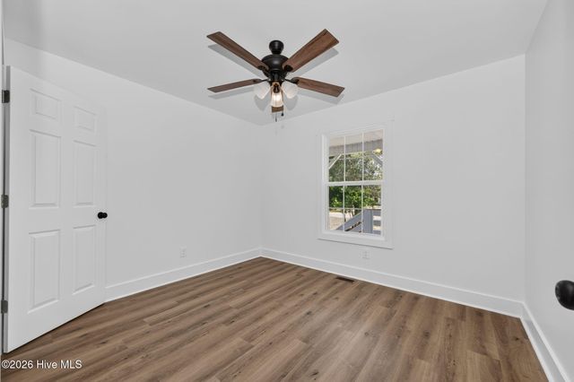 137 NE 31st Street, Oak Island, NC 28465