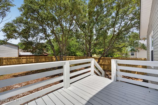 137 NE 31st Street, Oak Island, NC 28465