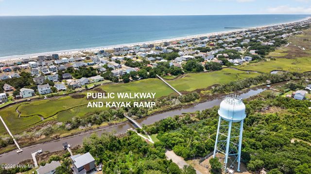 137 NE 31st Street, Oak Island, NC 28465
