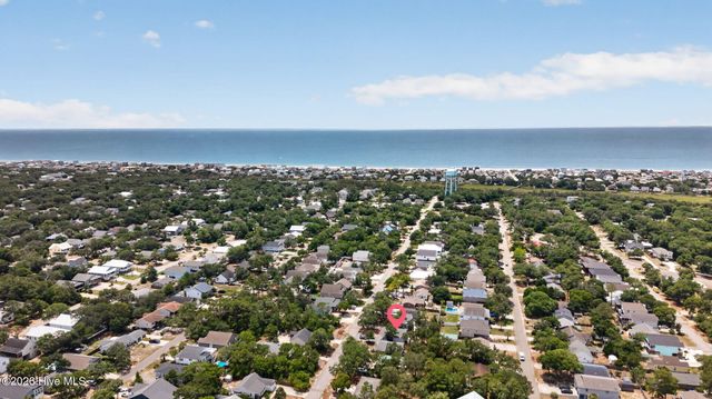 137 NE 31st Street, Oak Island, NC 28465