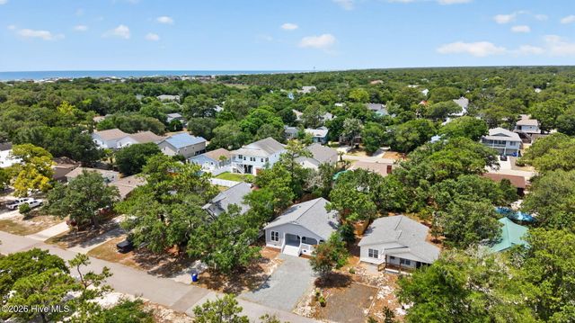 137 NE 31st Street, Oak Island, NC 28465