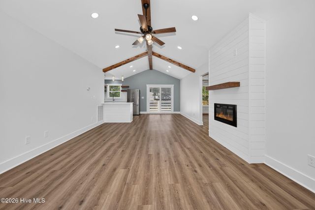137 NE 31st Street, Oak Island, NC 28465