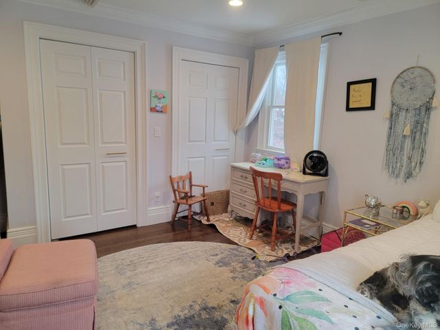 9 Floral Lane, Saint James, NY 11780