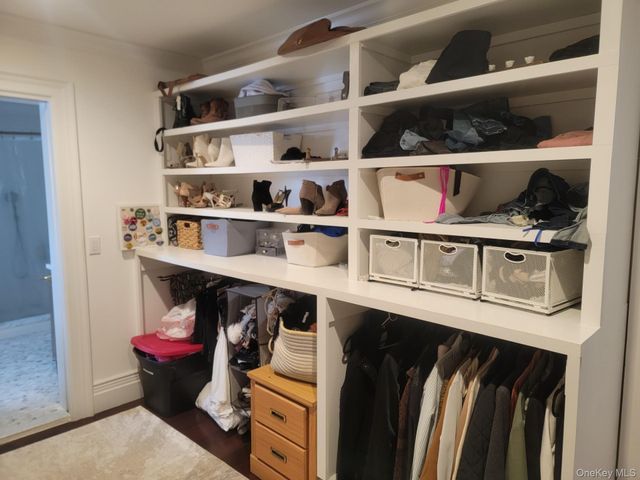 9 Floral Lane, Saint James, NY 11780