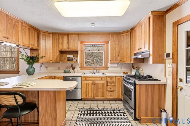 3605 Spruce Ave, Colonial Heights, VA 23834