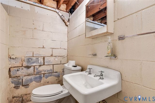 3605 Spruce Ave, Colonial Heights, VA 23834