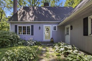 21 Russett Drive, Bennington, VT 05201