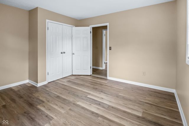 5302 W Quan Wae Drive, Columbus, IN 47201