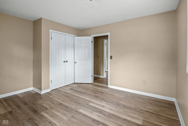 5302 W Quan Wae Drive, Columbus, IN 47201