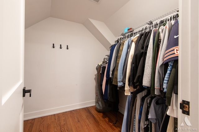 411 Edward Court, Des Plaines, IL 60016