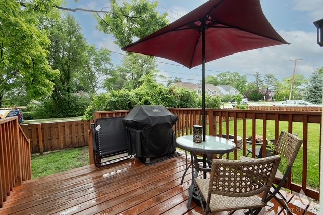 411 Edward Court, Des Plaines, IL 60016