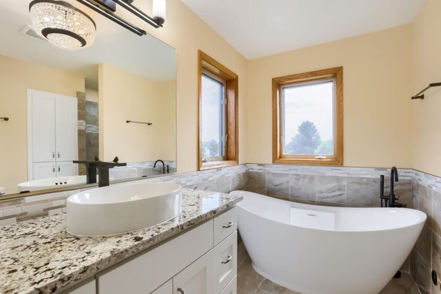 22541 Monroe Street NE, East Bethel, MN 55011