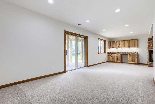 22541 Monroe Street NE, East Bethel, MN 55011