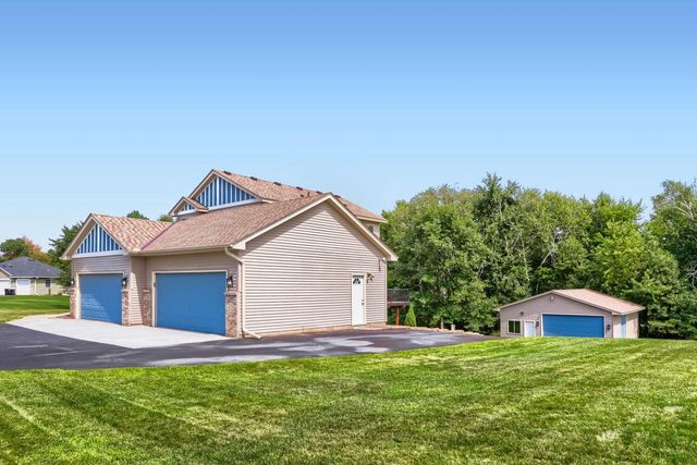 22541 Monroe Street NE, East Bethel, MN 55011