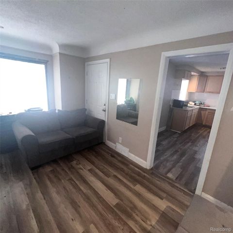 18471 Sunderland Road, Detroit, MI 48219