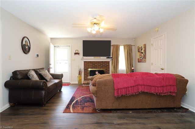 1711 Hanover Court, High Point, NC 27265