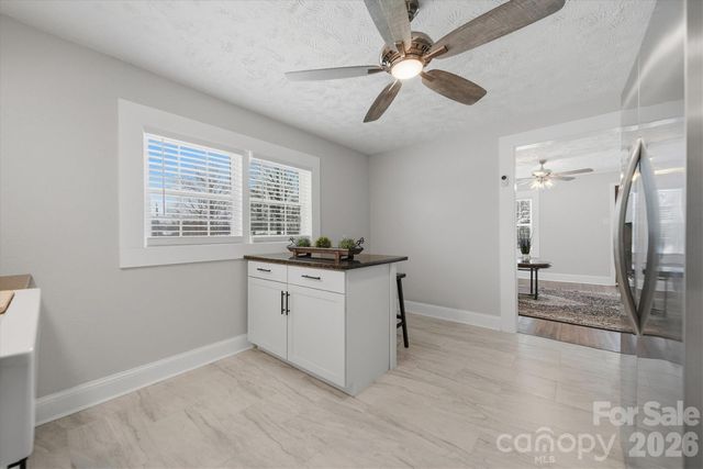 3410 25th Avenue NE, Hickory, NC 28601