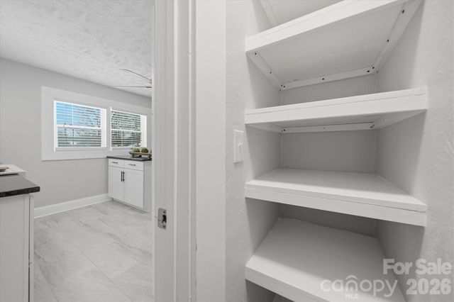 3410 25th Avenue NE, Hickory, NC 28601