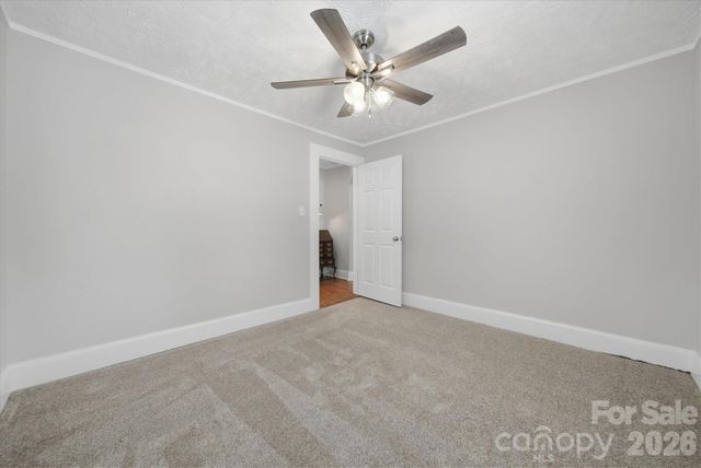 3410 25th Avenue NE, Hickory, NC 28601