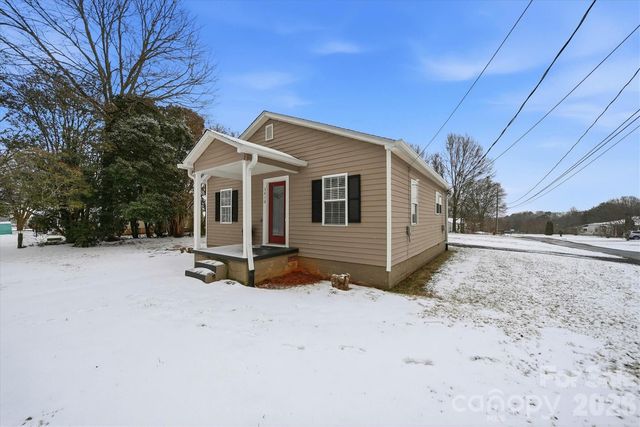 3410 25th Avenue NE, Hickory, NC 28601