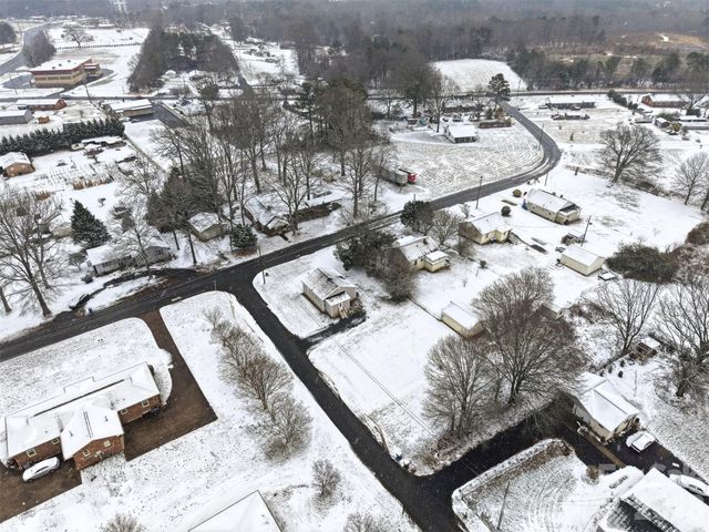 3410 25th Avenue NE, Hickory, NC 28601