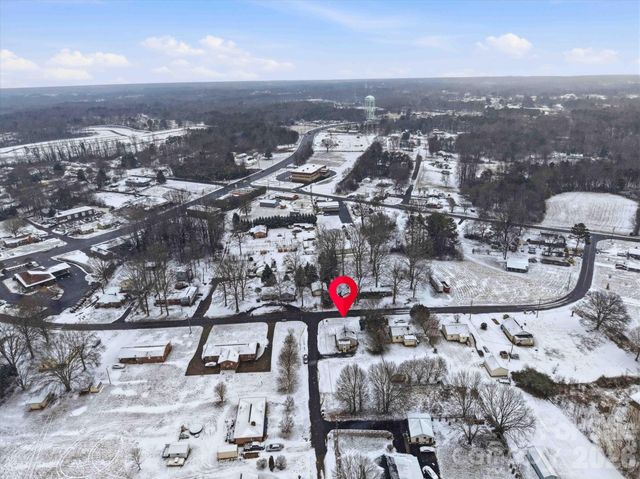 3410 25th Avenue NE, Hickory, NC 28601