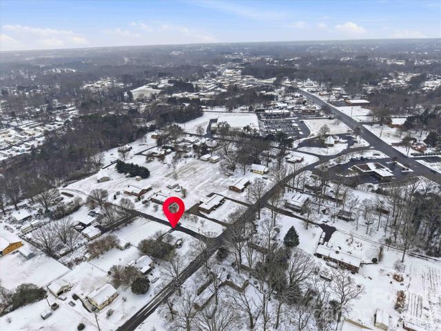 3410 25th Avenue NE, Hickory, NC 28601