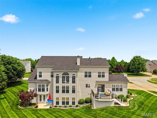 208 Kings Mill Court, Dardenne Prairie, MO 63368