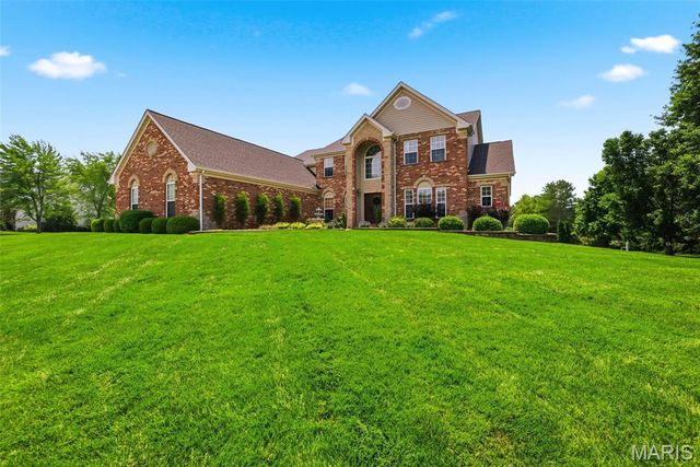 208 Kings Mill Court, Dardenne Prairie, MO 63368