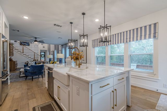 905 Easy Gruene, New Braunfels, TX 78130