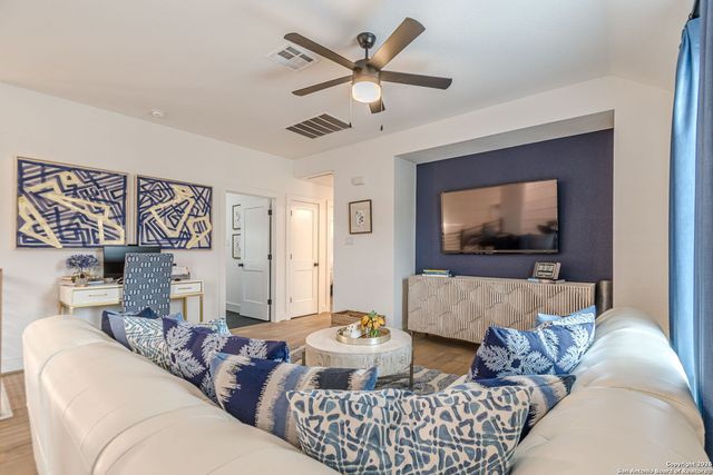 905 Easy Gruene, New Braunfels, TX 78130