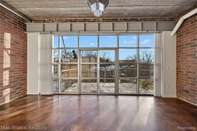 333 E Parent Avenue 35, Royal Oak, MI 48067