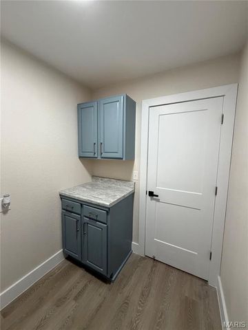 610 Saint Michael Avenue, St James, MO 65559