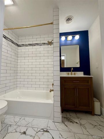 610 Saint Michael Avenue, St James, MO 65559