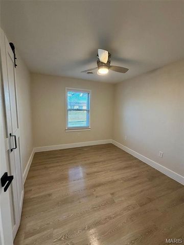 610 Saint Michael Avenue, St James, MO 65559