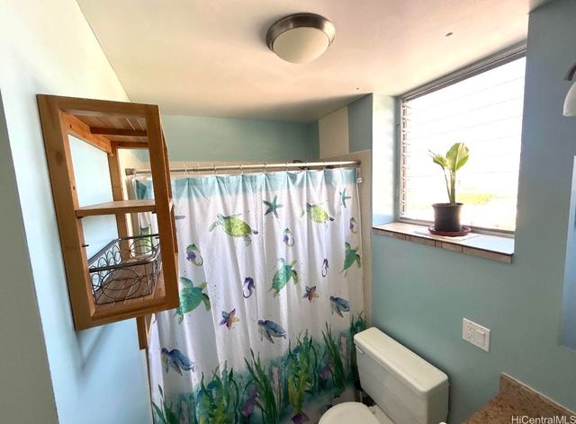 1560 Thurston Avenue 704, Honolulu, HI 96822