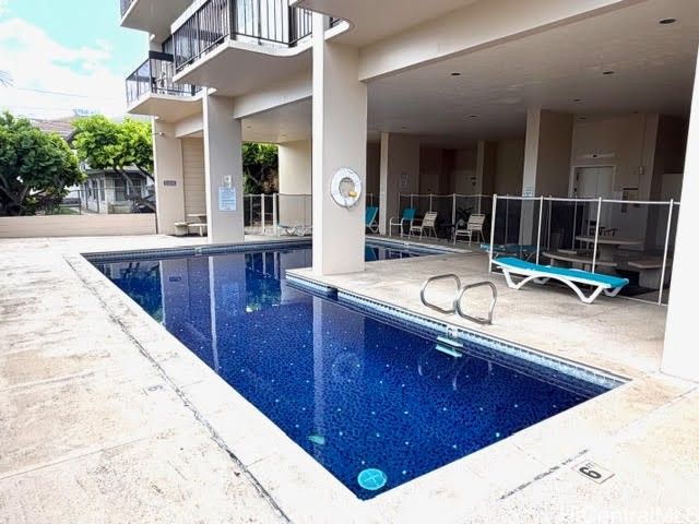 1560 Thurston Avenue 704, Honolulu, HI 96822