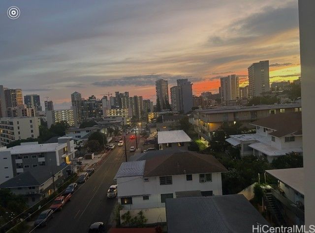 1560 Thurston Avenue 704, Honolulu, HI 96822