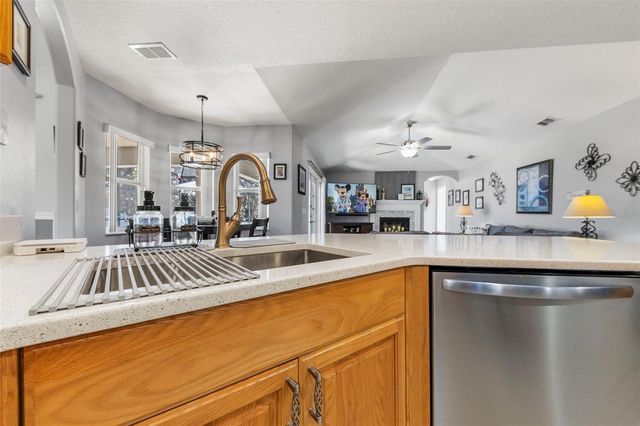 430 DOLCETTO DRIVE, Davenport, FL 33897