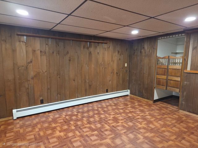 35 Pine Ridge Dr, Oxford, MA 01540